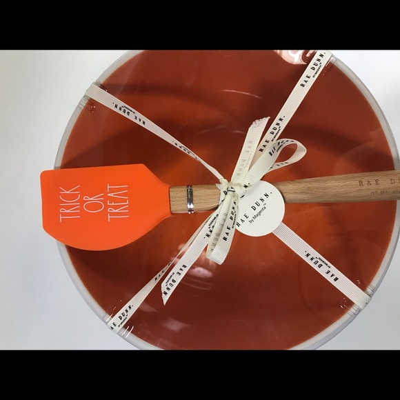 Rae Dunn Mixing Bowl and Spatula Set - Picture 5 of 5